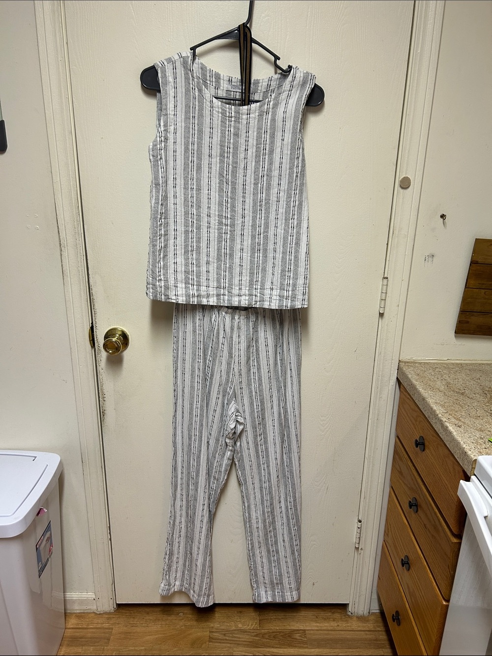 cut loose Gray & White Striped Sleeveless Jumpsuit